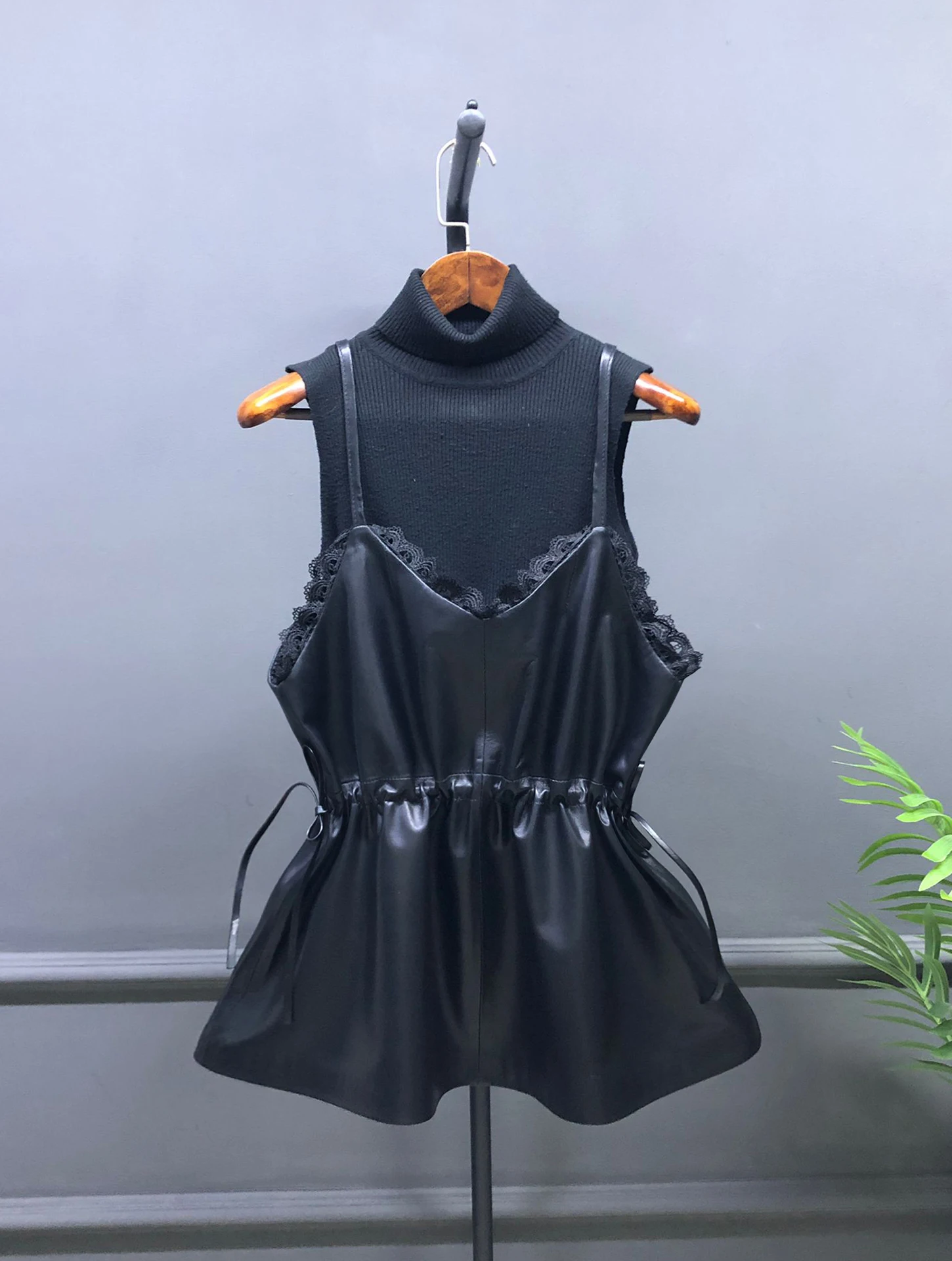 

Женский жилет из натуральной кожи с кружевной отделкой и эффектом утяжки талии, из овчины, для многослойных образов