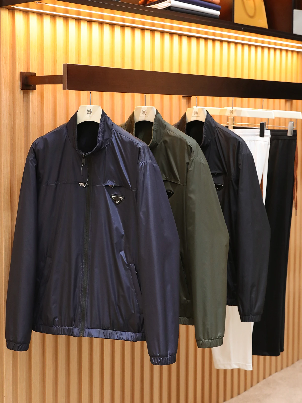 

Двусторонняя одежда для улицы, ветрозащитный воротник-стойка, тюнер, осень 2022, новинка Sle Doctor. Мужская куртка из нейлонового волокна Huang's