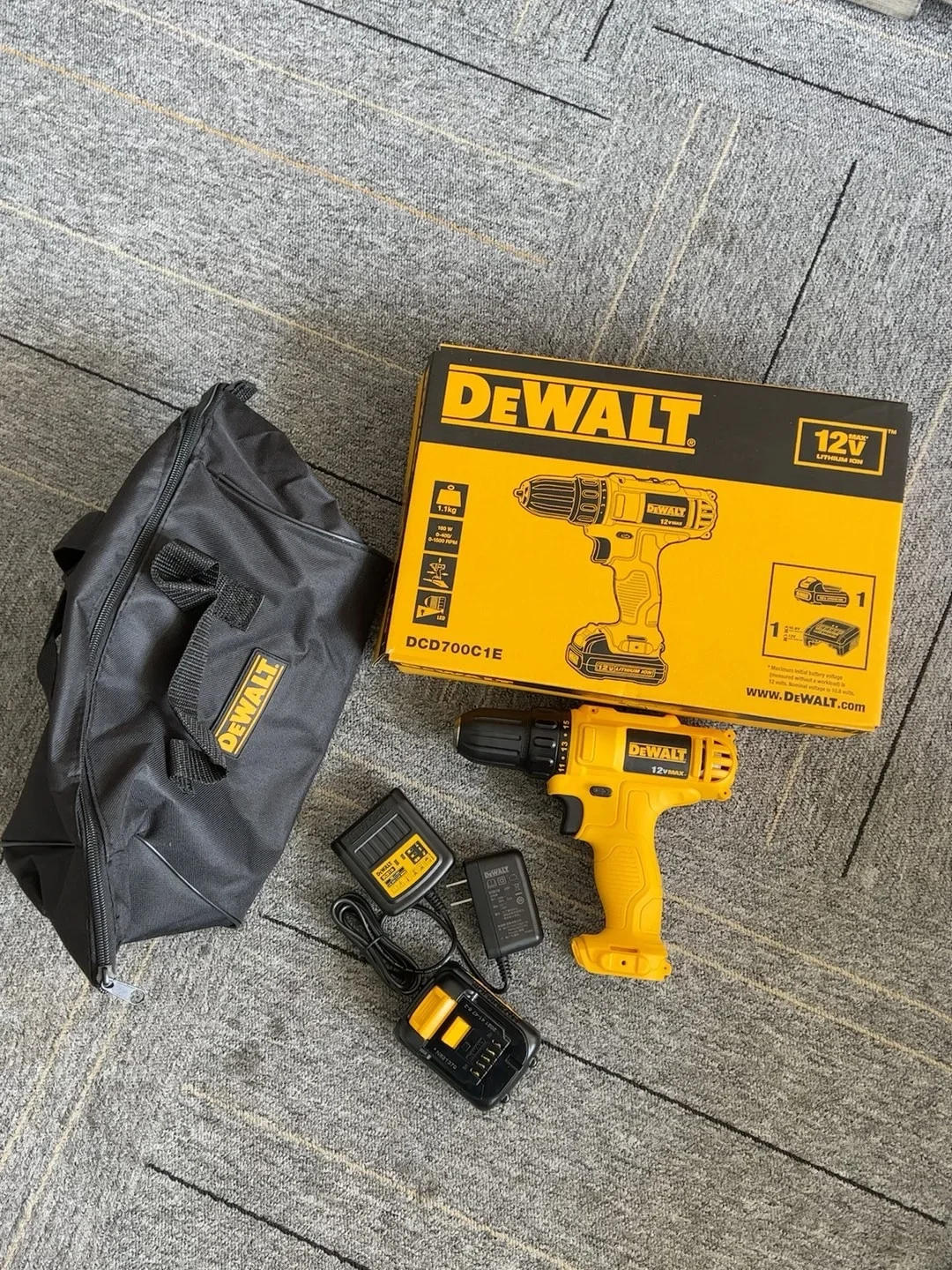 

DEWALT Lithium Electric Driver/Electric Drill DCD700C1E Household Hand Electric Drill Driver Electric Tool One Machine One