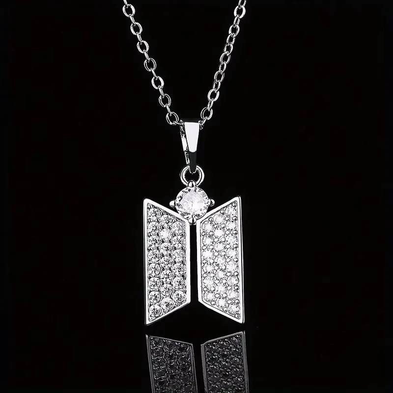 Fashion Necklace with Crystal-tone Zircon Alloy Pendant Gift for Fans