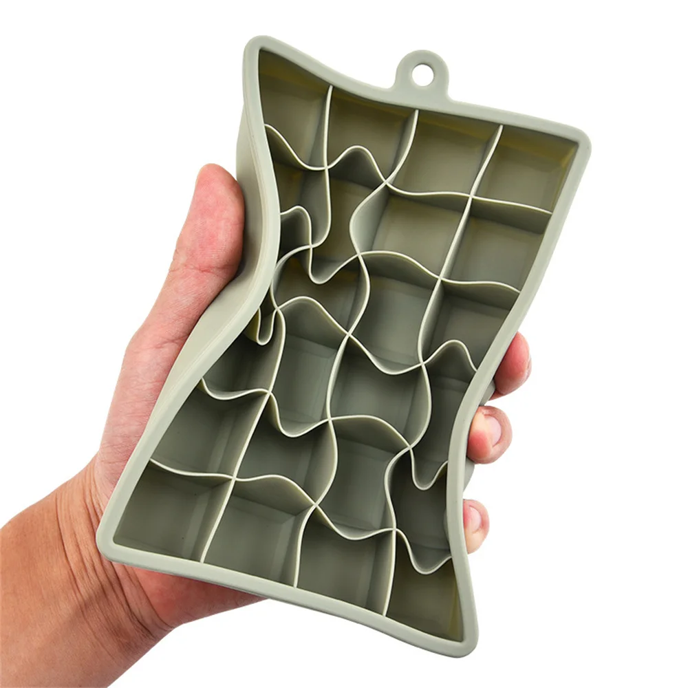 Silicone Ice Making Artifact Easy Demoulding Summer Ice Tray Large Capacity Ice Ice Grid Quick-