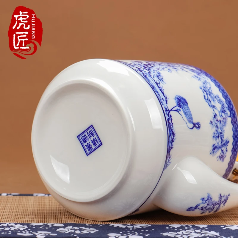 Jingdezhen Ceramic Teapot Household Large-capacity Blue and White Porcelain Handle Water Pot Chinese Style Tea Making Teaset