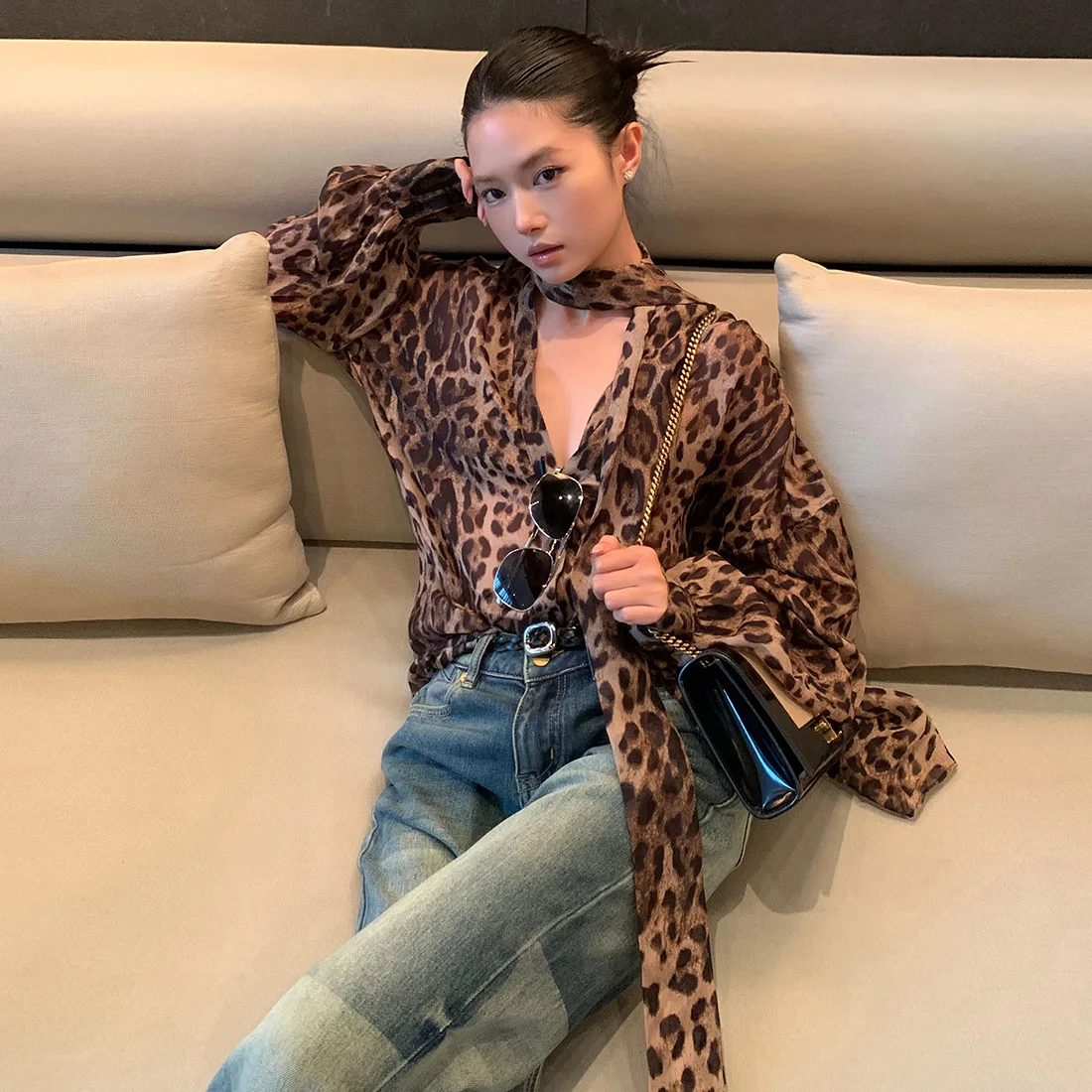 

2026 Summer Women's American Style Deep V Neck Leopard Print Long Sleeve Slim Fit Versatile T shirt Top