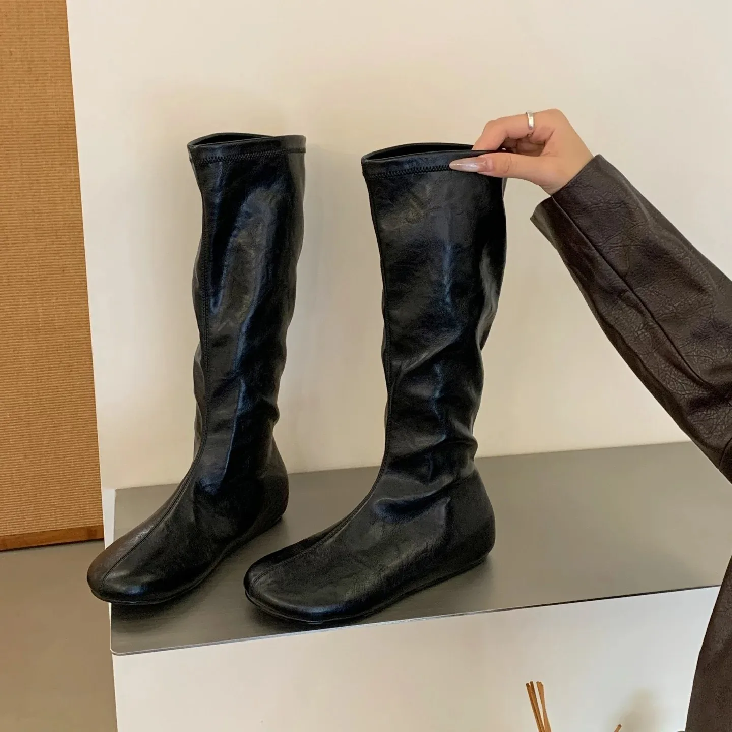 Platform 2026 Autumn New Versatile Round-Toe Flat Elastic Slim Boots, Motorcycle Short Boots, Rider Knee-High Boots