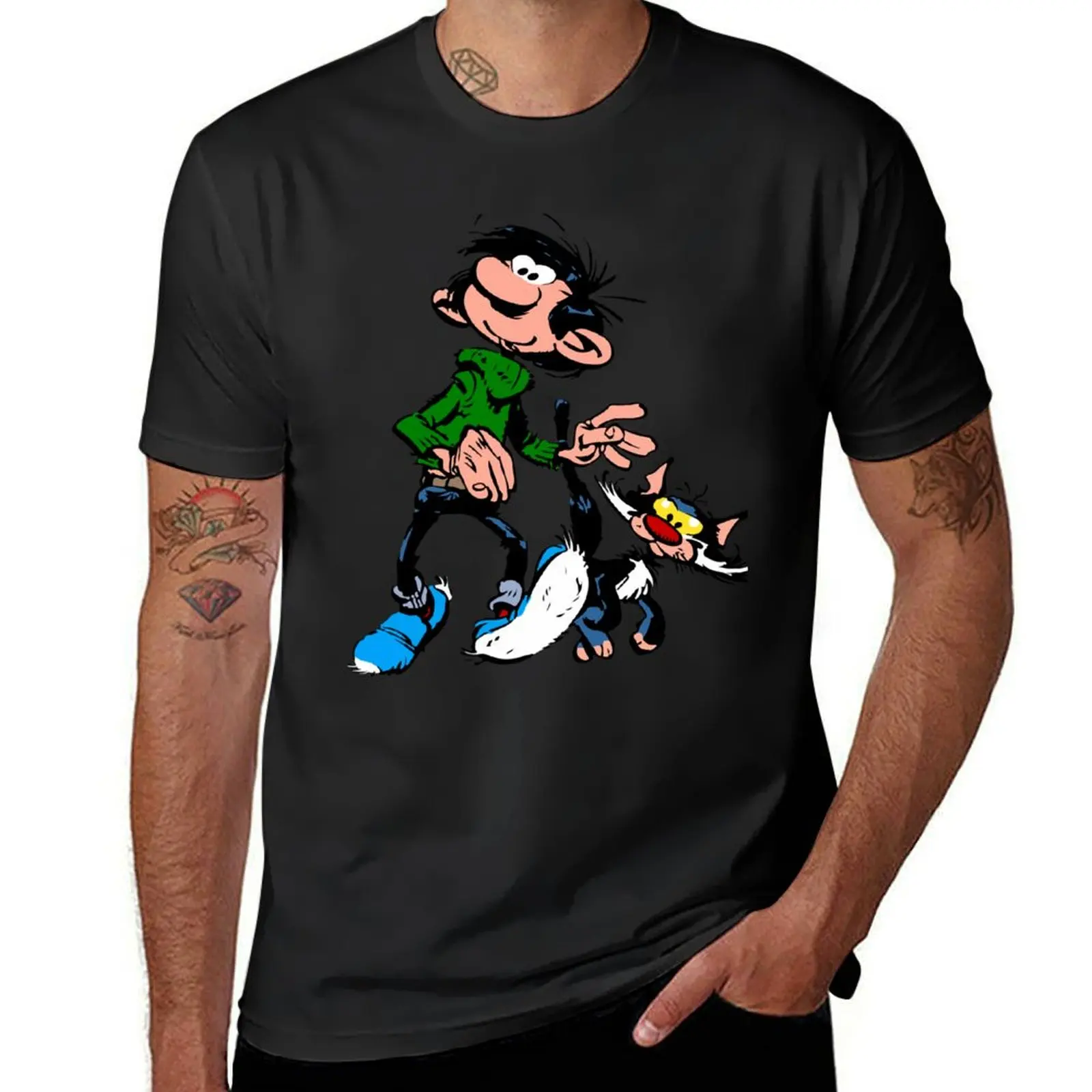 

Gaston Goof Walking with Cat T-Shirt croswit shirt man fashion shirts shirts graphic Men's cotton t-shirt