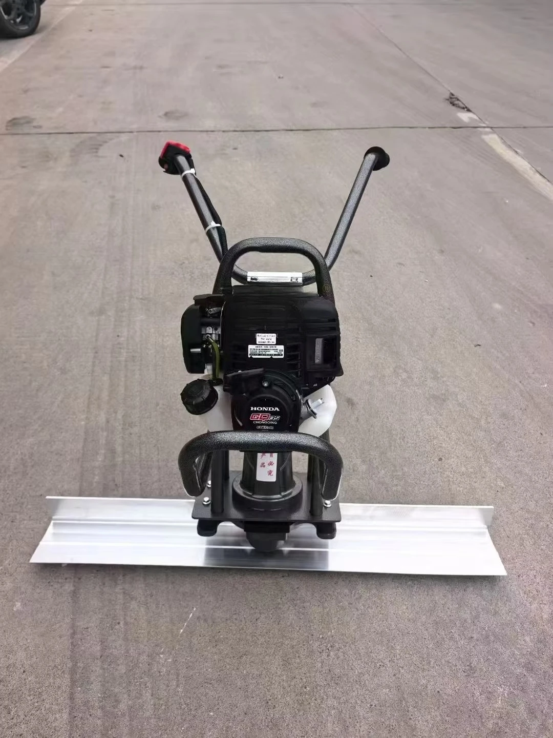 a for  -Powered Motor-Driven Concrete Vibratory Screeds 1.6HP Stainless Steel/Aluminum Alloy Hand-Push Floor Leveling