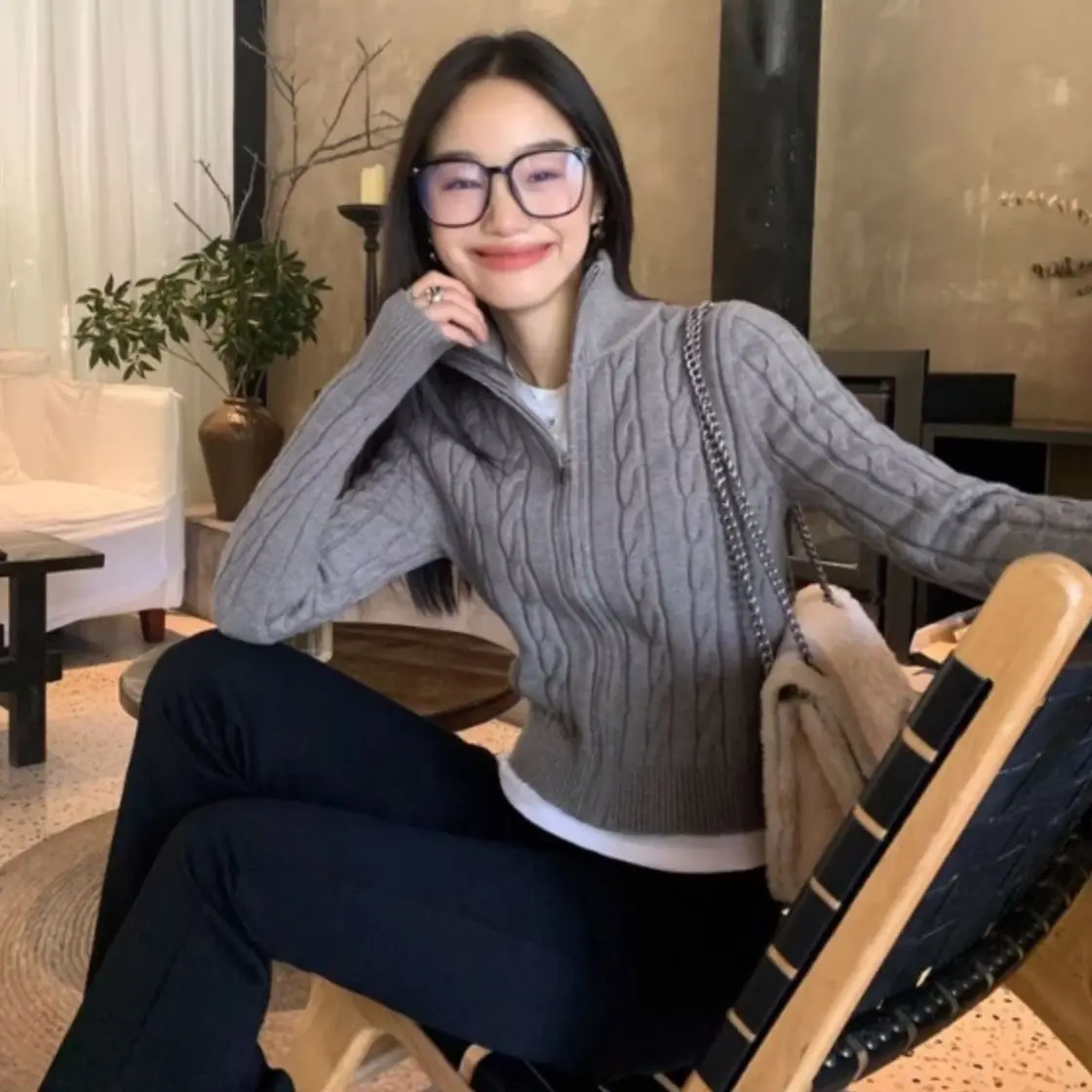 

Pullovers Womens Navy Blue Black Ebony Jet Onyx Obsidian Coal Charcoal Slate Graphite Lead Ink Pitch Midnight Sable Raven Crow