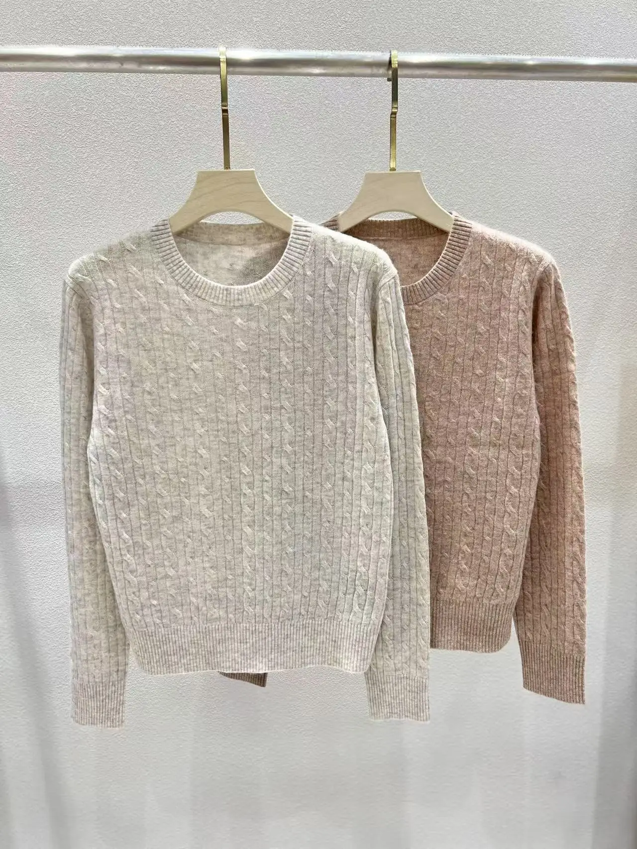 

2025 Early Autumn New Classic Sequin Round Neck Pullover Sweater Women'S Slim Cashmere Long Sleeve Top