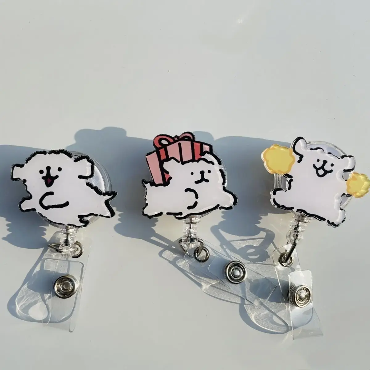2026 New Arrival 1 Piece Acrylic Anime Dog Retractable Nurse Badge Reel Cute Student Doctor ID Card Holder Keychains Lanyard