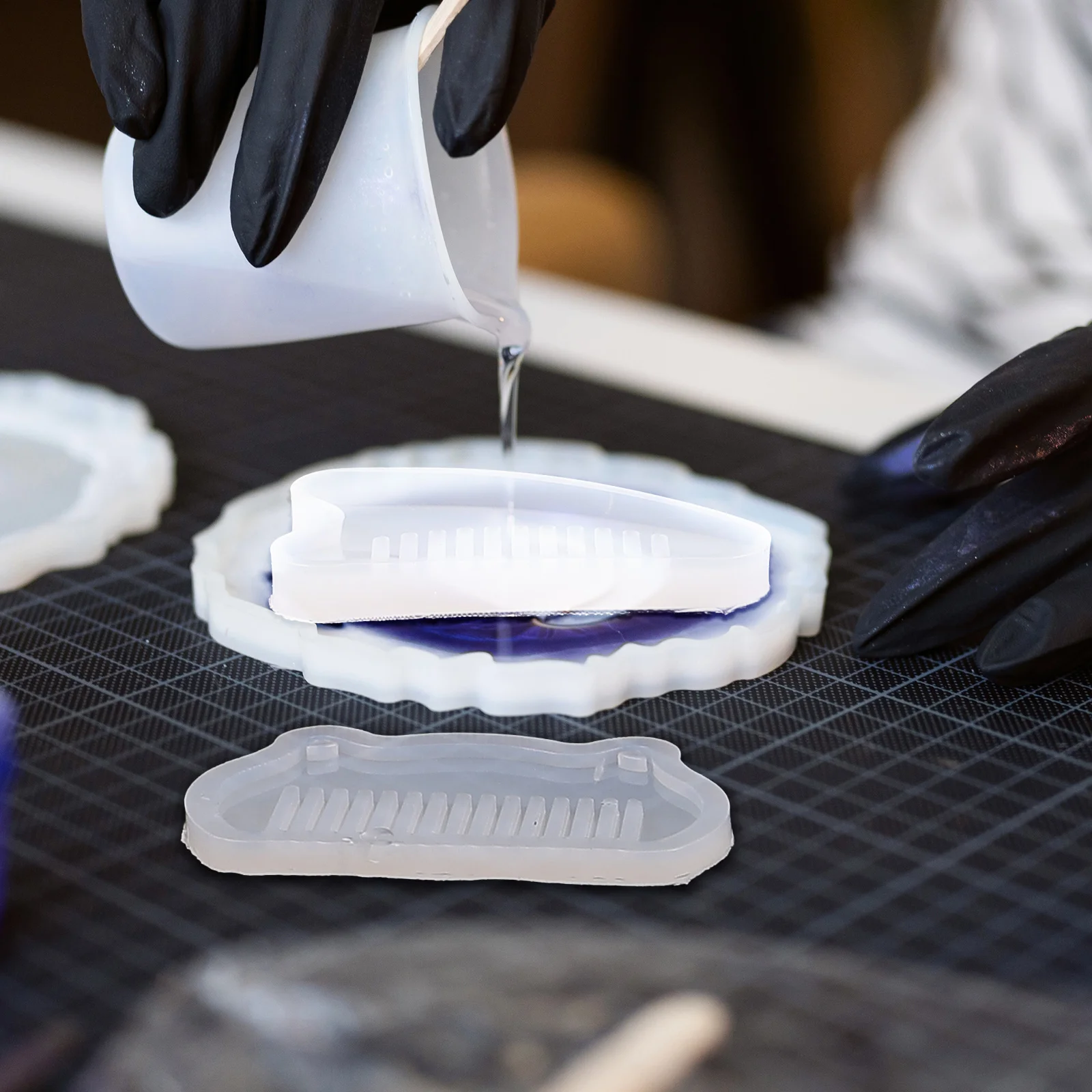 

8Pcs Comb Silicone Mold Flexible Durable DIY Epoxy Resin Casting Mold Washable Reusable Molds for Crafting DIY Silicone Molds