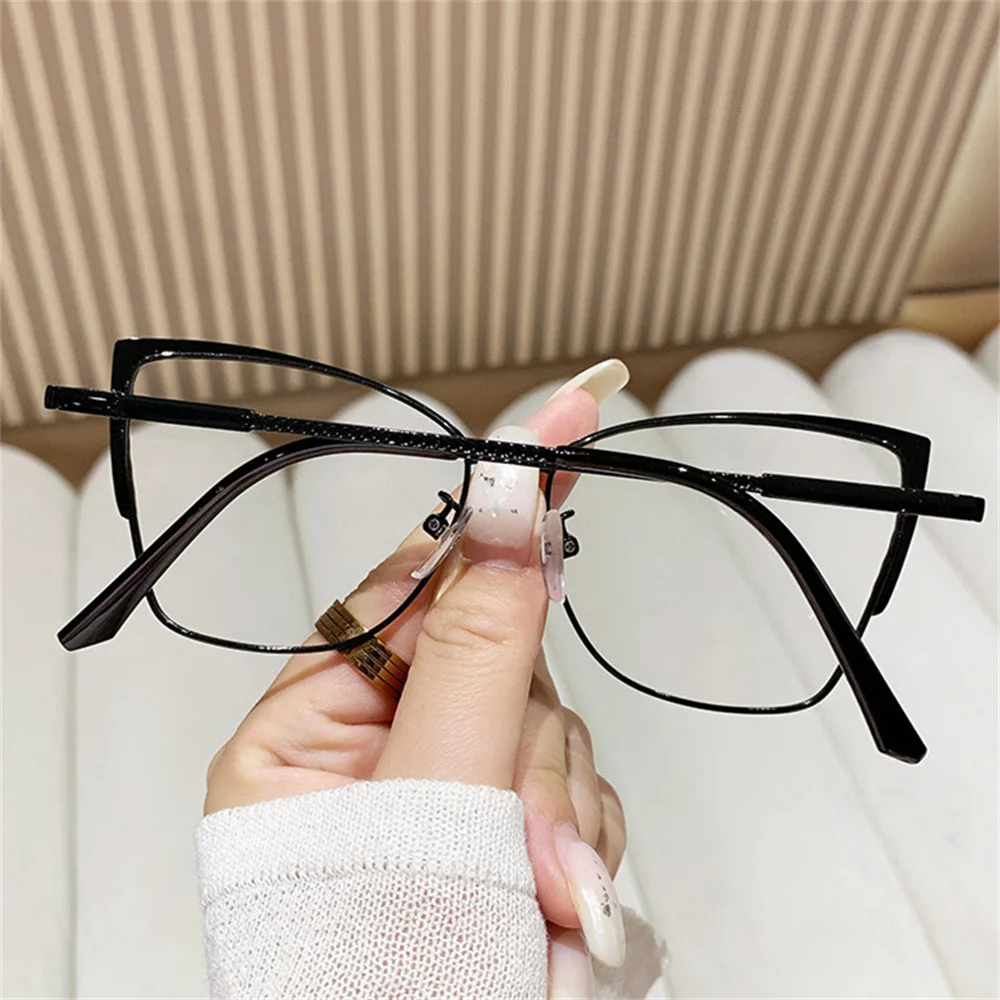 Cat Eye Anti Blue Light Glasses Ultra-Light Eyeglass Frame Vintage Triangle Metal Frame Color Change Eye Protection Spectacles image 3
