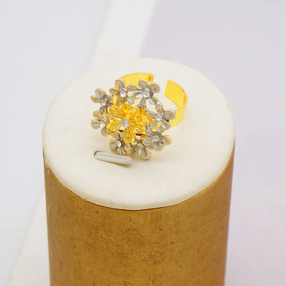 مجموعة مجوهرات فاخرة مطلية بالذهب في دبي وإكسسوارات أقراط وقلادة على شكل زهرة الزفاف #6