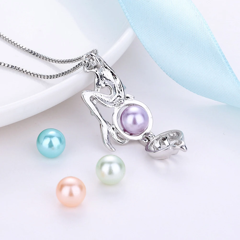 

Fashion Mermaid Pendant Necklace Imitation Pearls Cage Choker Necklaces Clavicle Chain for Women Girls (Random Color)