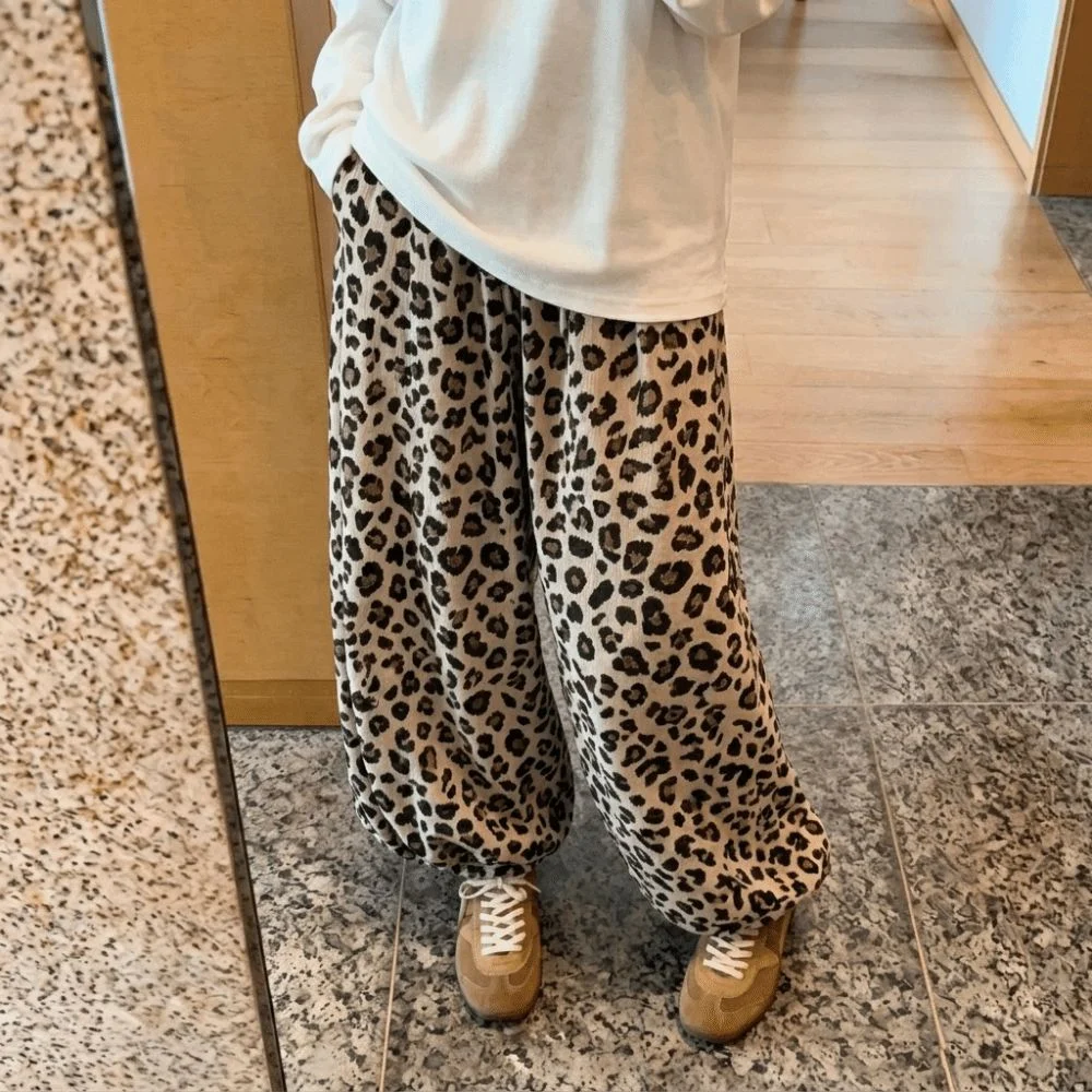 High Waist Leopard Print Pants Elastic Waist Lightweight Cropped Wide Leg Pants Cropped Length Wide Leg Loose Fit Trousers Women