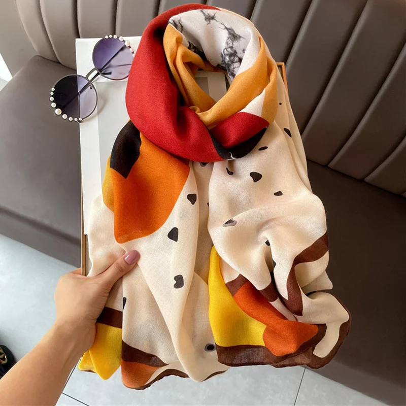 2024 Plaid Cotton Pashmina Shawl Lady Wrap Warm Winter Scarves loving heart Design Print Female Foulard Beach Stoles Luxury