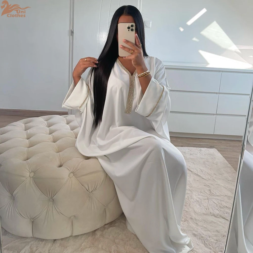 Eid Muslim Long Dress Women Bat Sleeve Caftan Abaya Satin Robe Diamond Party Abayas Ramadan V Neck Kaftan Caftan Jalabiya 2025