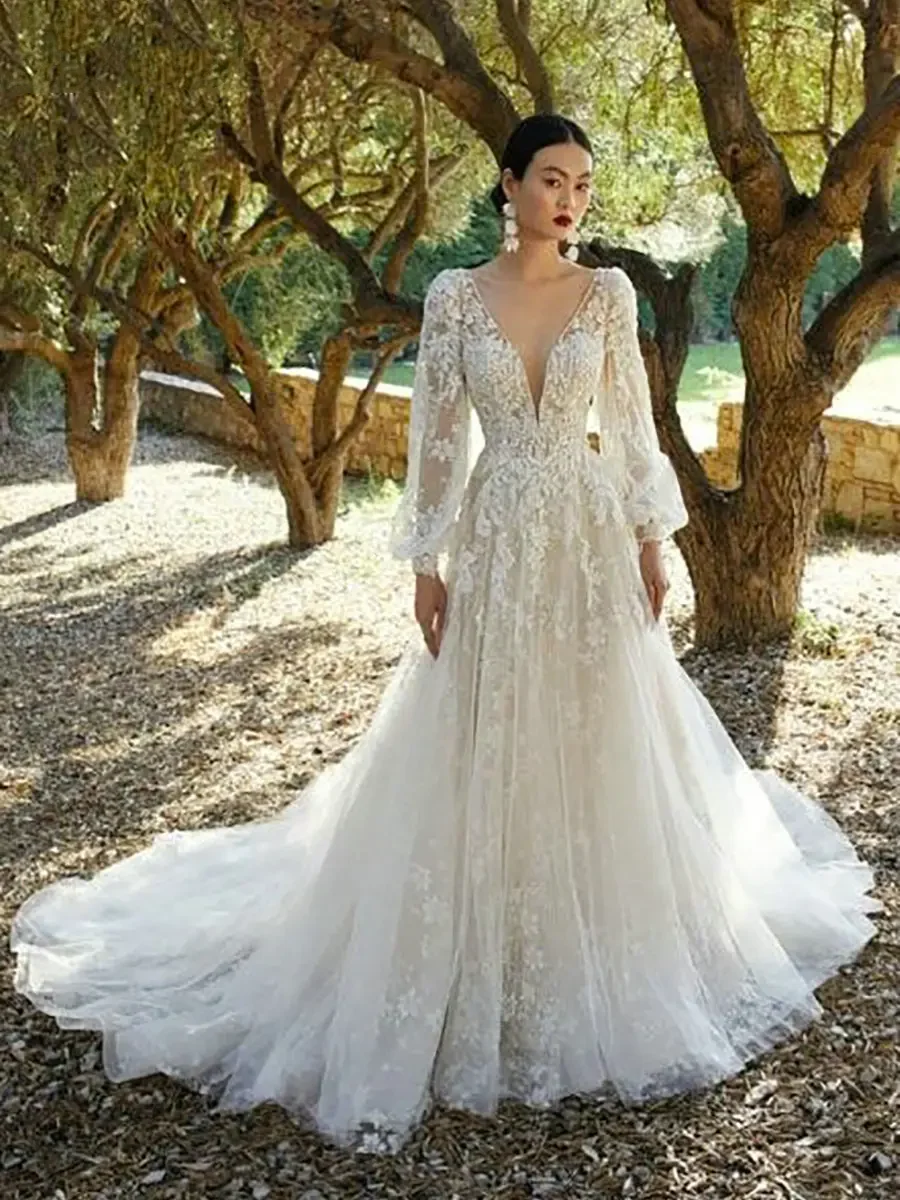 

Индивидуальные свадебные платья трапециевидной формы с v-образным вырезом цвета шампанского и длинными рукавами, иллюзия, аппликации, кружевные деревенские свадебные платья