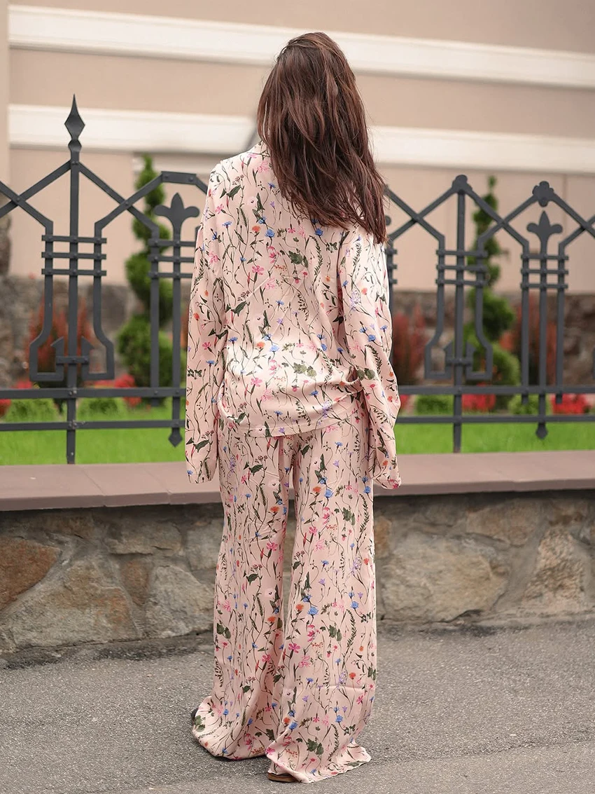 Marthaqiqi بدلة بيجامة نسائية غير رسمية بياقة مقلوبة ملابس نوم بأكمام طويلة ثوب نوم سروال مطبوع ملابس نوم نسائية طقم مكون من قطعتين