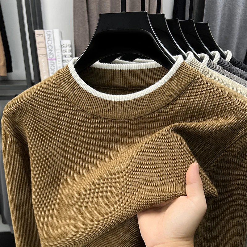 Personnalité Couleur unique hommes tricot col rond pull haute qualité lumière luxe nouveau mode confortable loisir pull