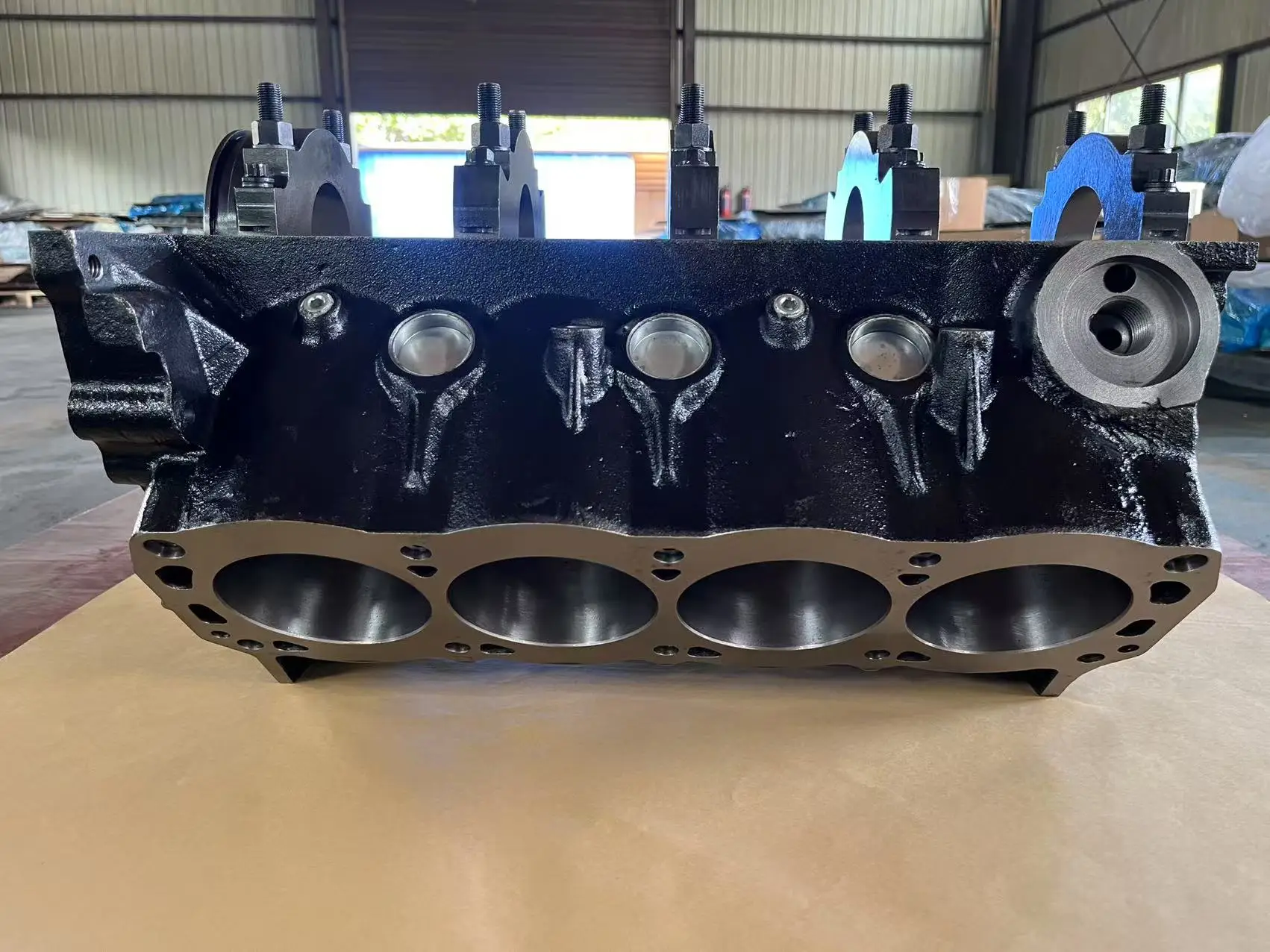 كتلة V8 لكتلة اسطوانة وندسور 351 ارتفاع 9.5 4 بوصة و4.125 بوصة حجم التجويف SBF V8 كتلة اسطوانة المحرك 351 وات