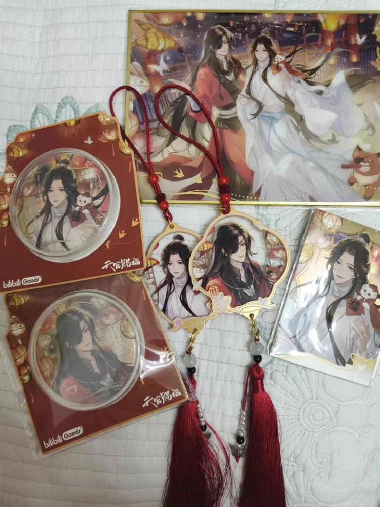 

Original Tian Guan Ci Fu TGCF Shining Lanterns Acrylic Stand Hua Cheng Xie Lian Badge Pendant Gift For Anime Fans