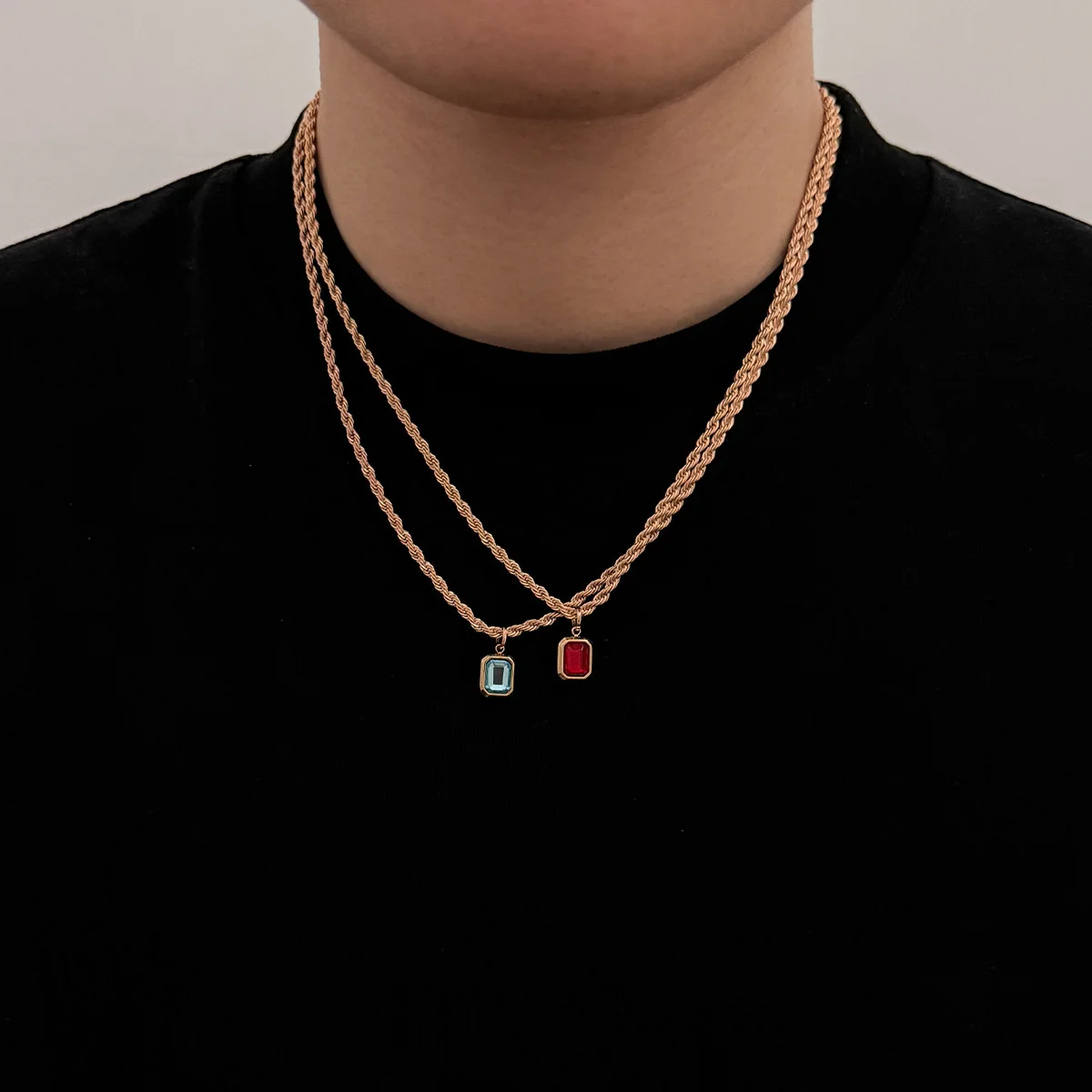 Hip-Hop Quadratischer Farbkristall-Anhänger Halskette Retro Herren Goldfarbene Gedrehte Kette Schmuck Modische Casual-Outfit Halskette – Detail 2