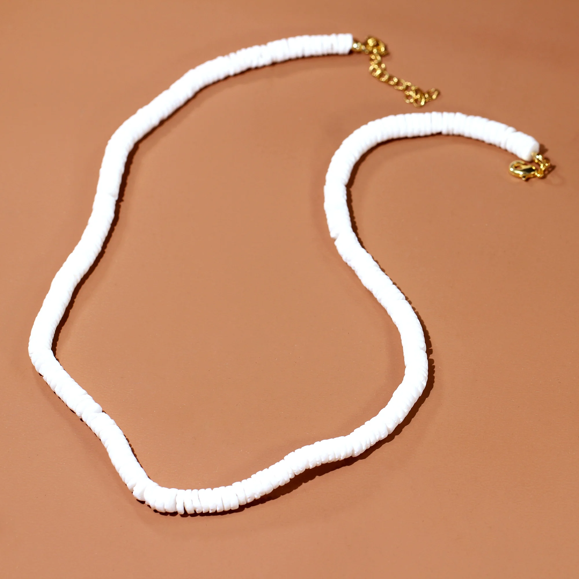 Bohemian Shell Chain Necklace White Hawaiian Beach SeaShell Choker Necklace Round Beads Womens Gift