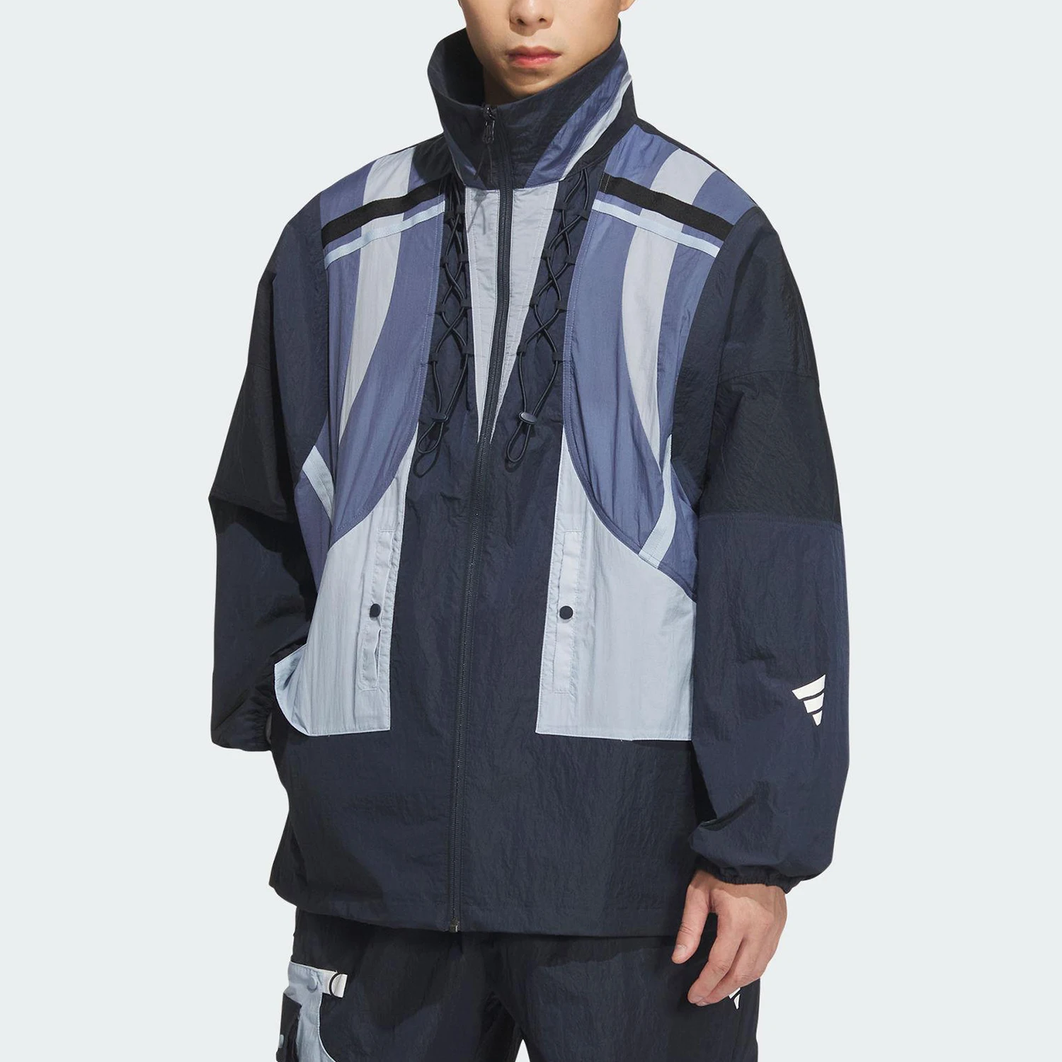 

Новинка Adidas Originals: мужская и женская модная тканая куртка с воротником-стойкой и элементами пэчворка JM8622