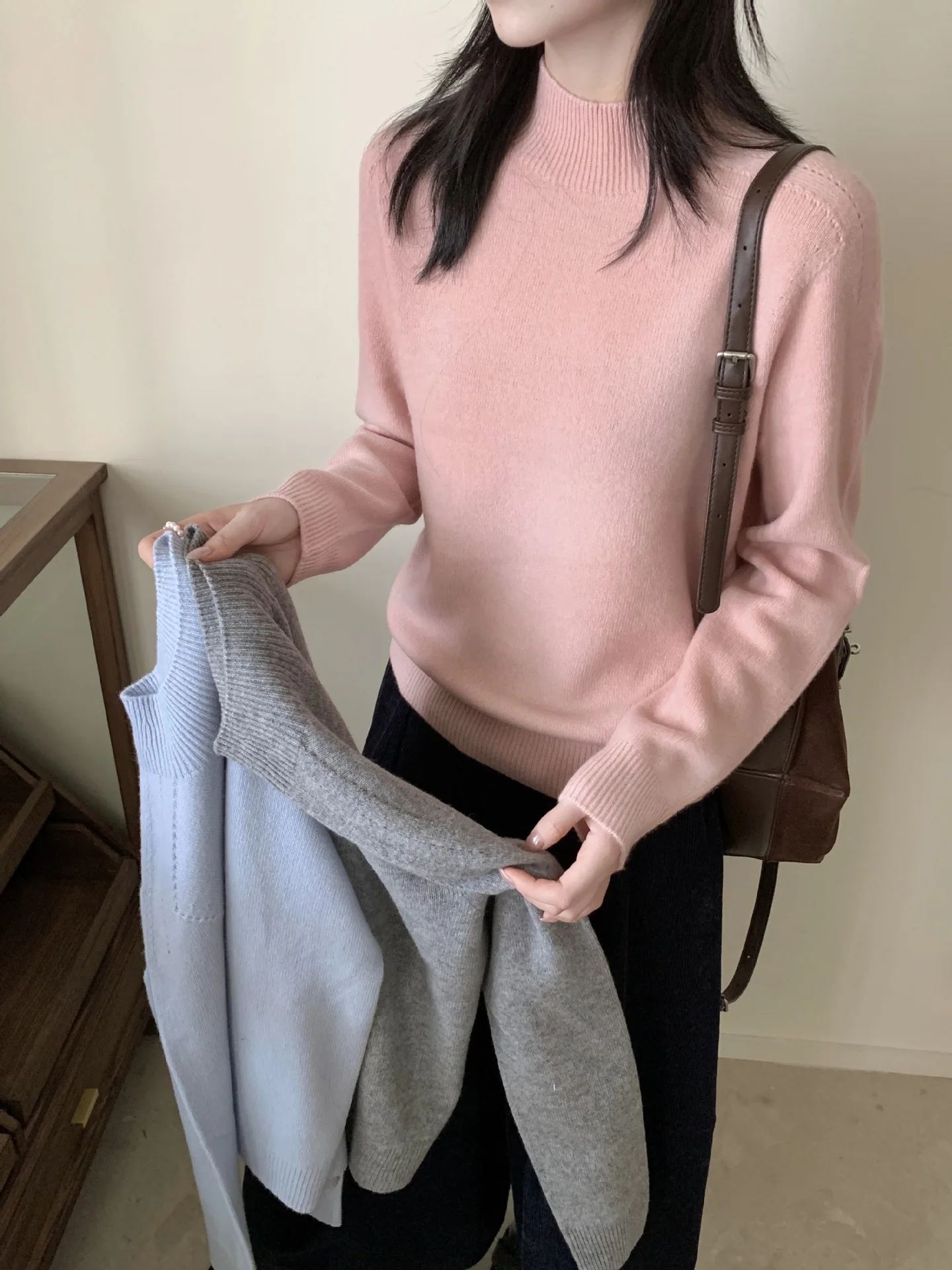 Kaschmirpullover innen, halbhoher Kaschmirwollbasispullover, nahtloser einteiliger einfarbiger Pullover