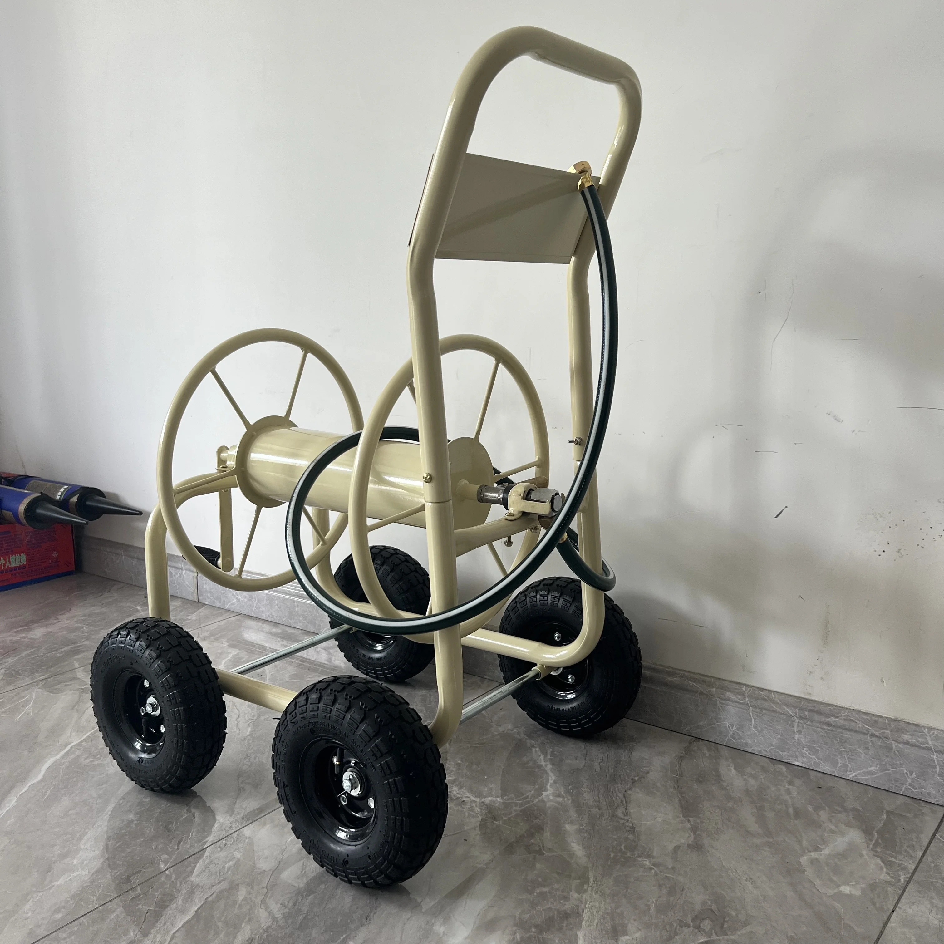 Carrello avvolgitubo in metallo resistente da giardino