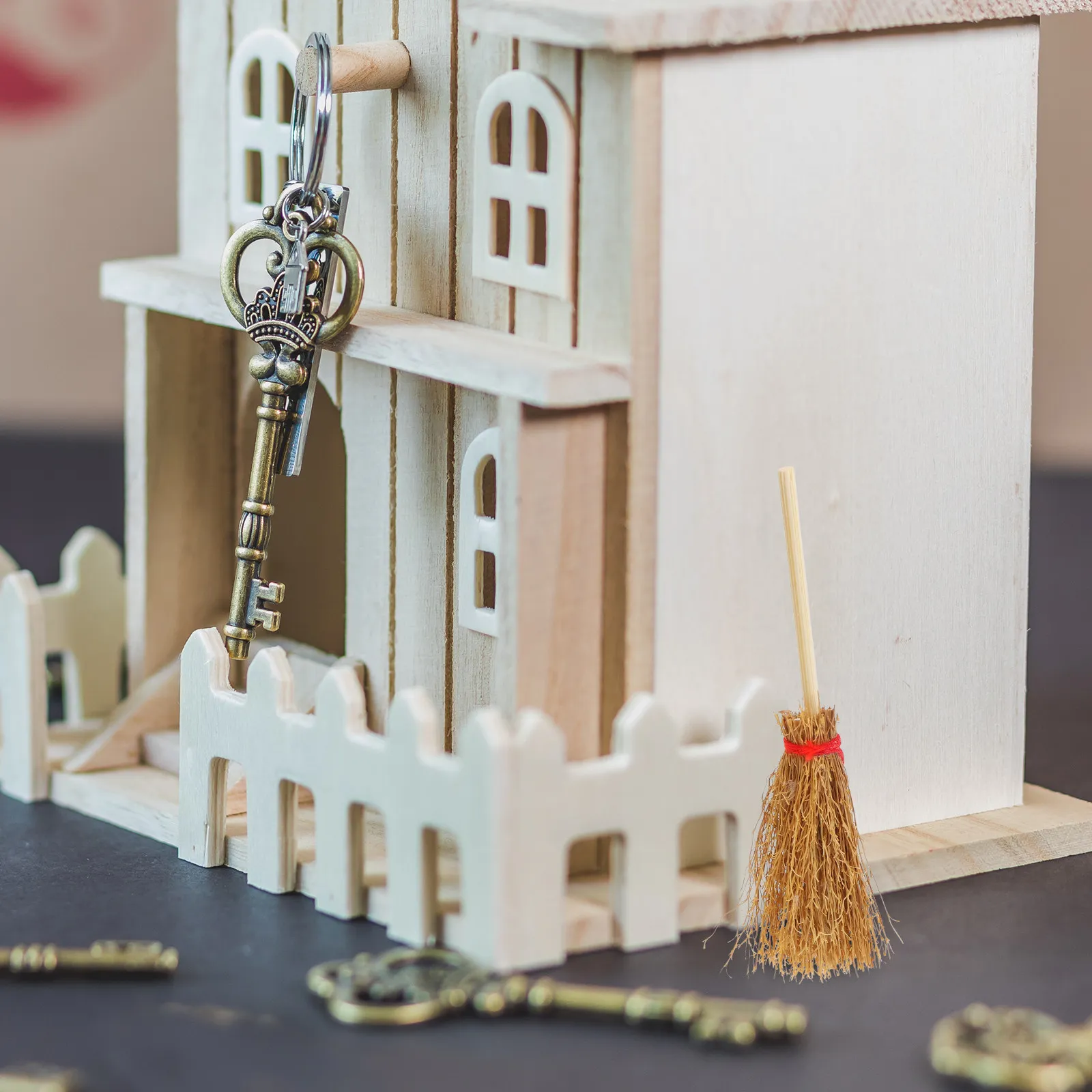 

50Pcs Mini Broom Delicate Mini House Decoration Creative Accessories for DIY Craft Micro Landscape Small House Decor Broom