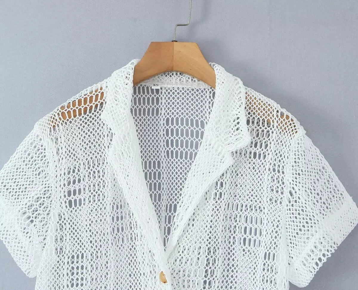 PB&ZA Top da donna in maglia all'uncinetto con colletto a maniche corte e bottoni sul davanti e design traforato per un look elegante e traspirante