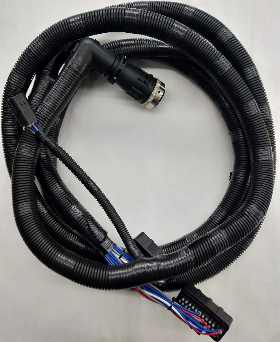 

Электропроводка блока управления двигателем (ЭБУ) для экскаватора EC210B, модели D6D, D7D, номер детали VOE14513137, 14513137