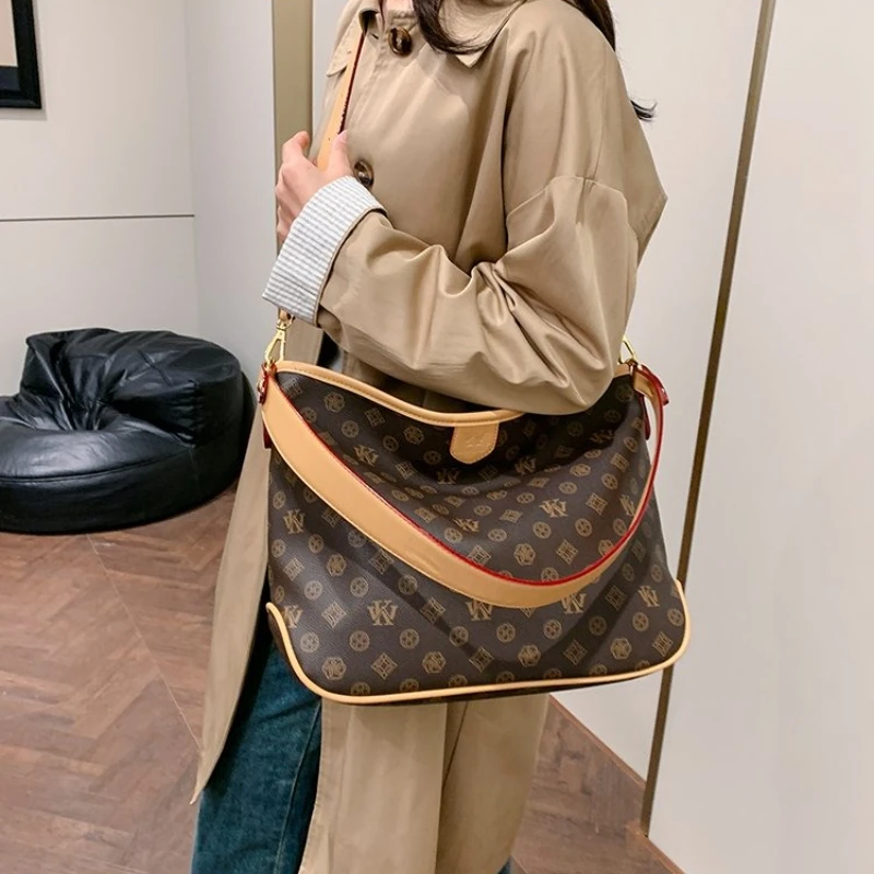 

Стильная большая сумка в горячей продаже, подходящая для работы, женская сумка через плечо в стиле ретро с регулируемым ремнем и большой вместительностью.