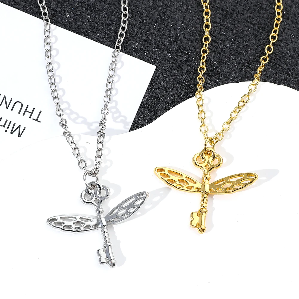 

Minimalist Design Fashion Dragonfly Key Necklace Hollow Wing Key Pendant Jewelry Collar Accessory Gift for Women