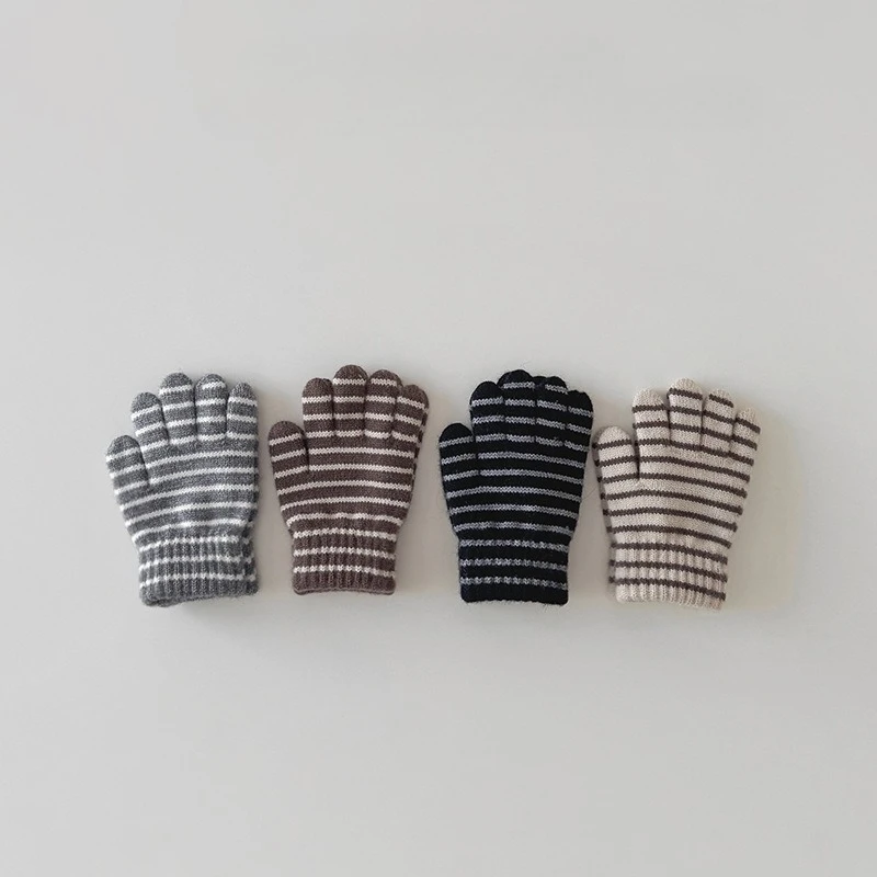 

Korean Kids Gloves Winter Warm Striped Five Finger Knitted Gloves for Boys Girls Thermal Children Mittens with Fashion Design
