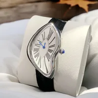 Relojes alienígenas medievales derreten y torcido alienígena y2k para mujeres y hombres, correa de cuero, moda avanzada, reloj de cuarzo con diseño de nicho ins