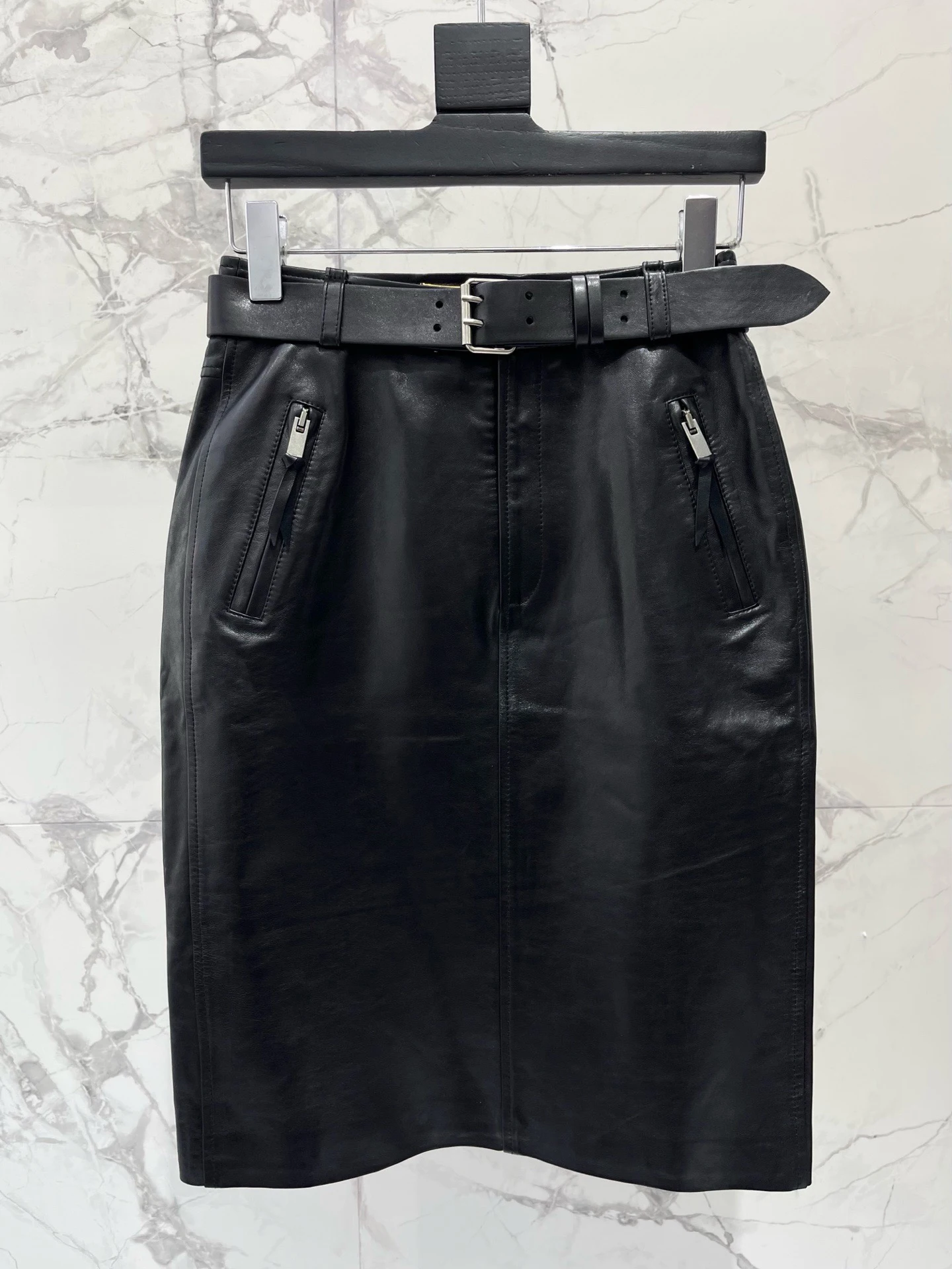 2026 New Women's Genuine Leather Half Skirt Belt Decorative Hip Wrapping Half Skirt High Quality Elegant Simple Versatile