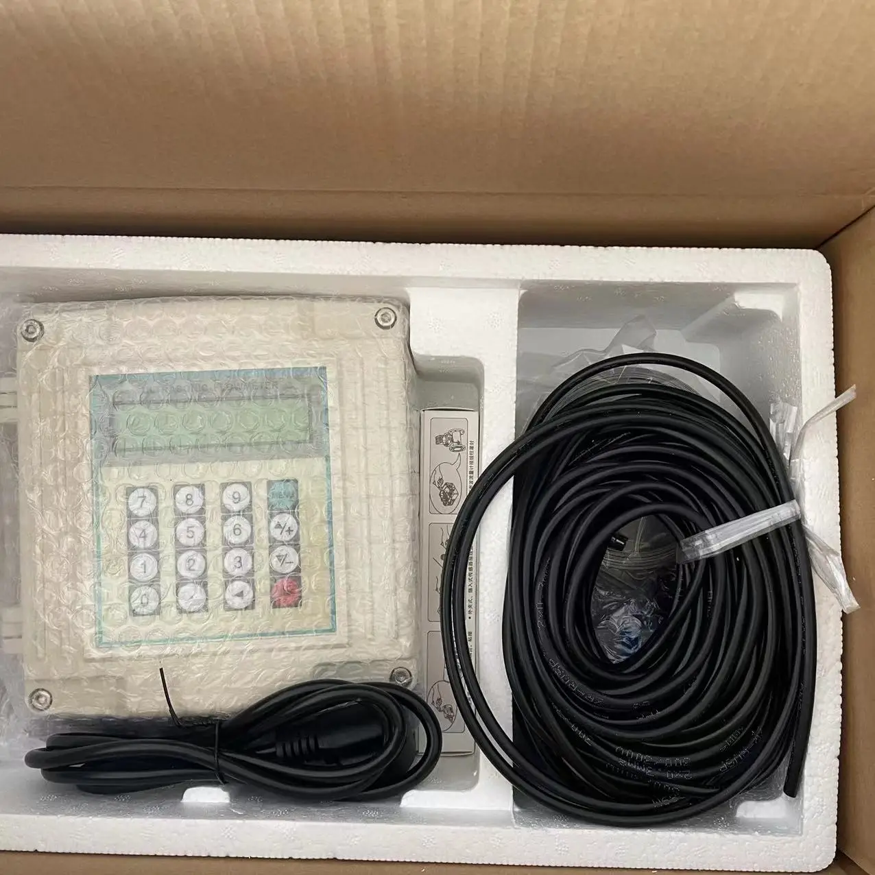 TLF بطارية قابلة للشحن اردوينو مقياس التدفق بالموجات فوق الصوتية يده مقياس التدفق بالموجات فوق الصوتية Tuf 2000 مقياس الجريان مقياس تدفق المياه