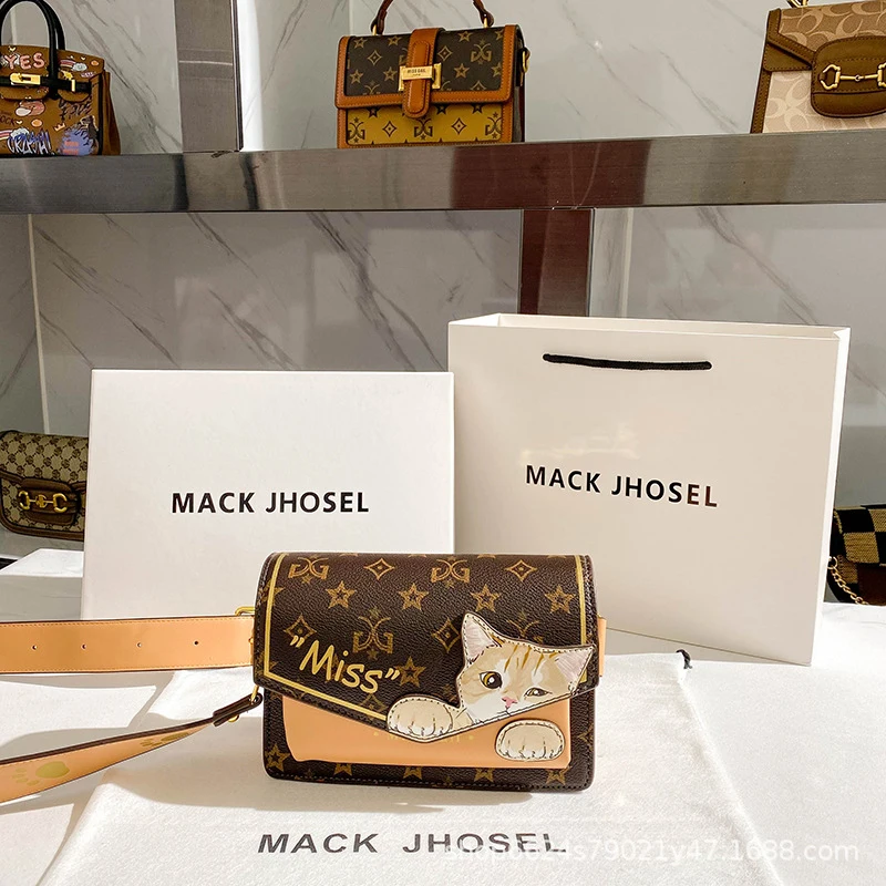 

Cute, niche, high-end cartoon messenger bag, stylish shoulder and crossbody bag for women