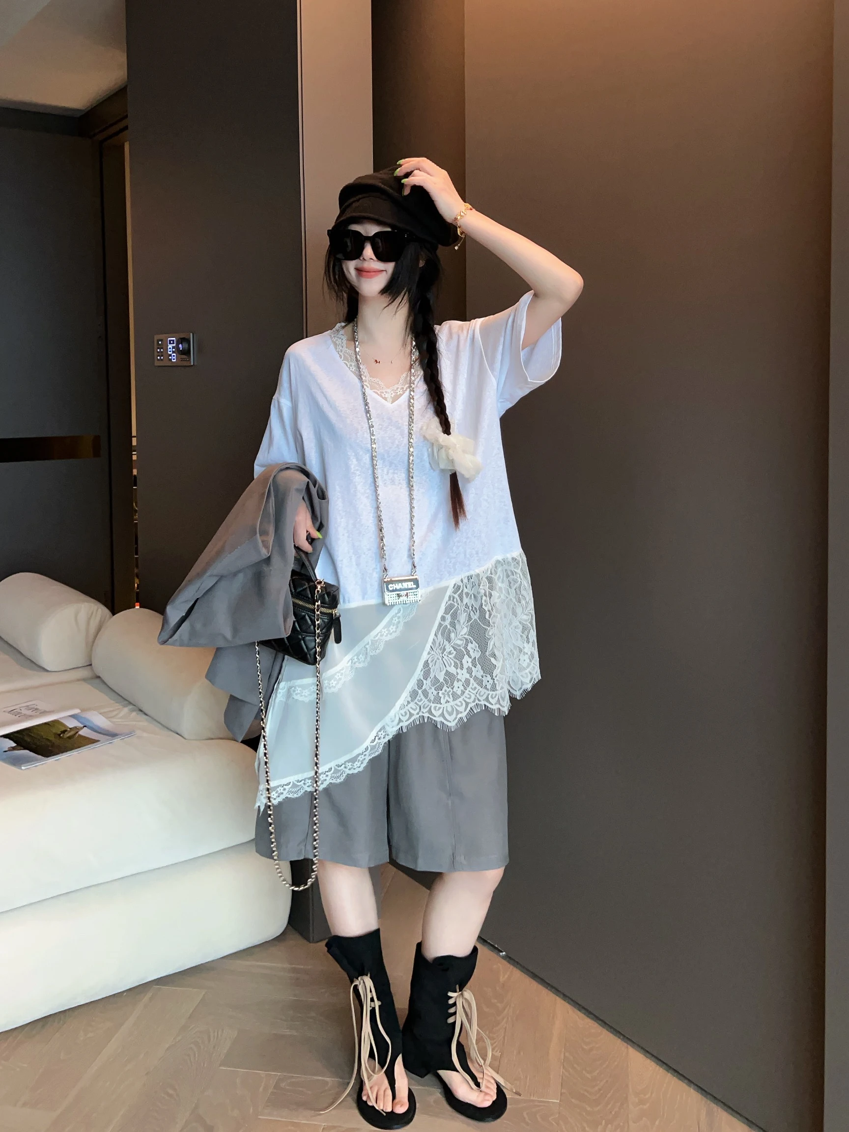 

Женская летняя свободная повседневная модная футболка MRS SHAO с V-образным вырезом, кружевной отделкой и коротким рукавом, из смесового хлопка, удобная