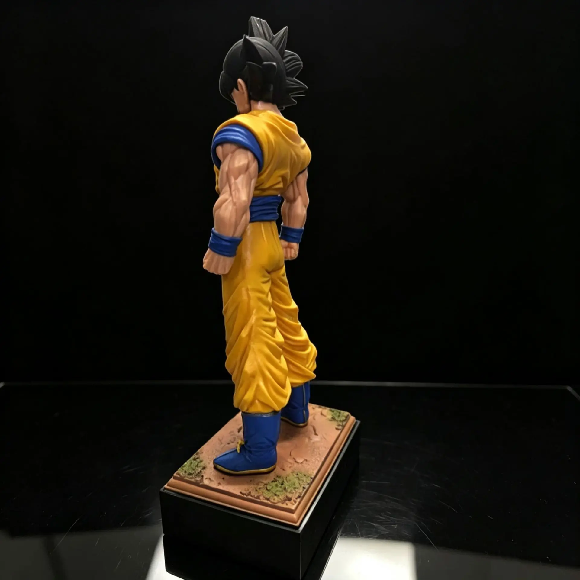 Figura de Acción de Son Goku de 34 cm, Dragon Ball Z, DBZ SSJ, Super Saiyan Goku, Figuras de Anime, Modelo Periférico, Adornos, Regalo