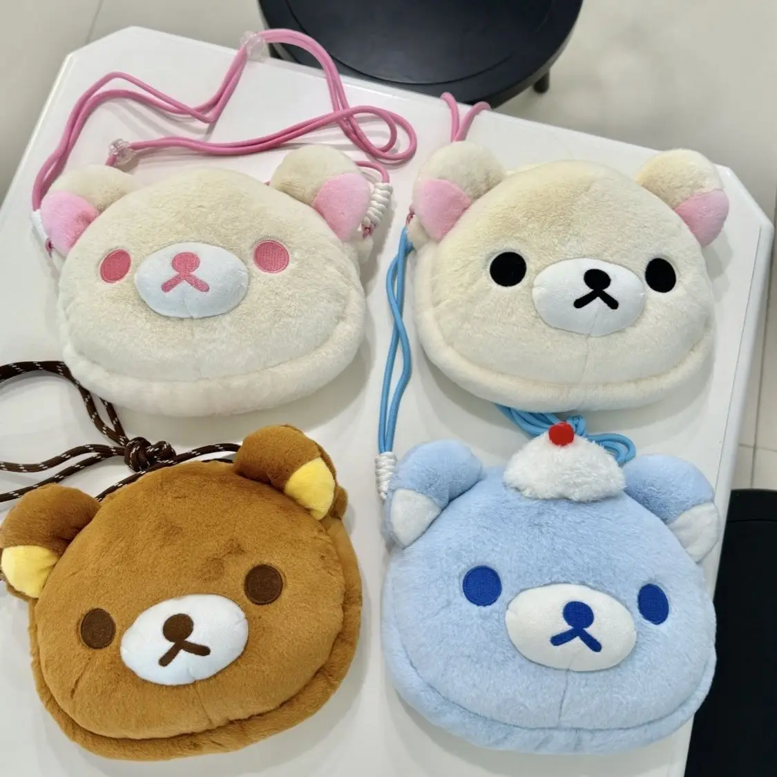 

Сумка на плечо Rilakkumas с героями мультфильмов Kawaii Korilakkuma, плюшевая сумка через плечо, сумки с милым медведем, сумки для ключей для телефона, школьная сумка для девочек и мальчиков
