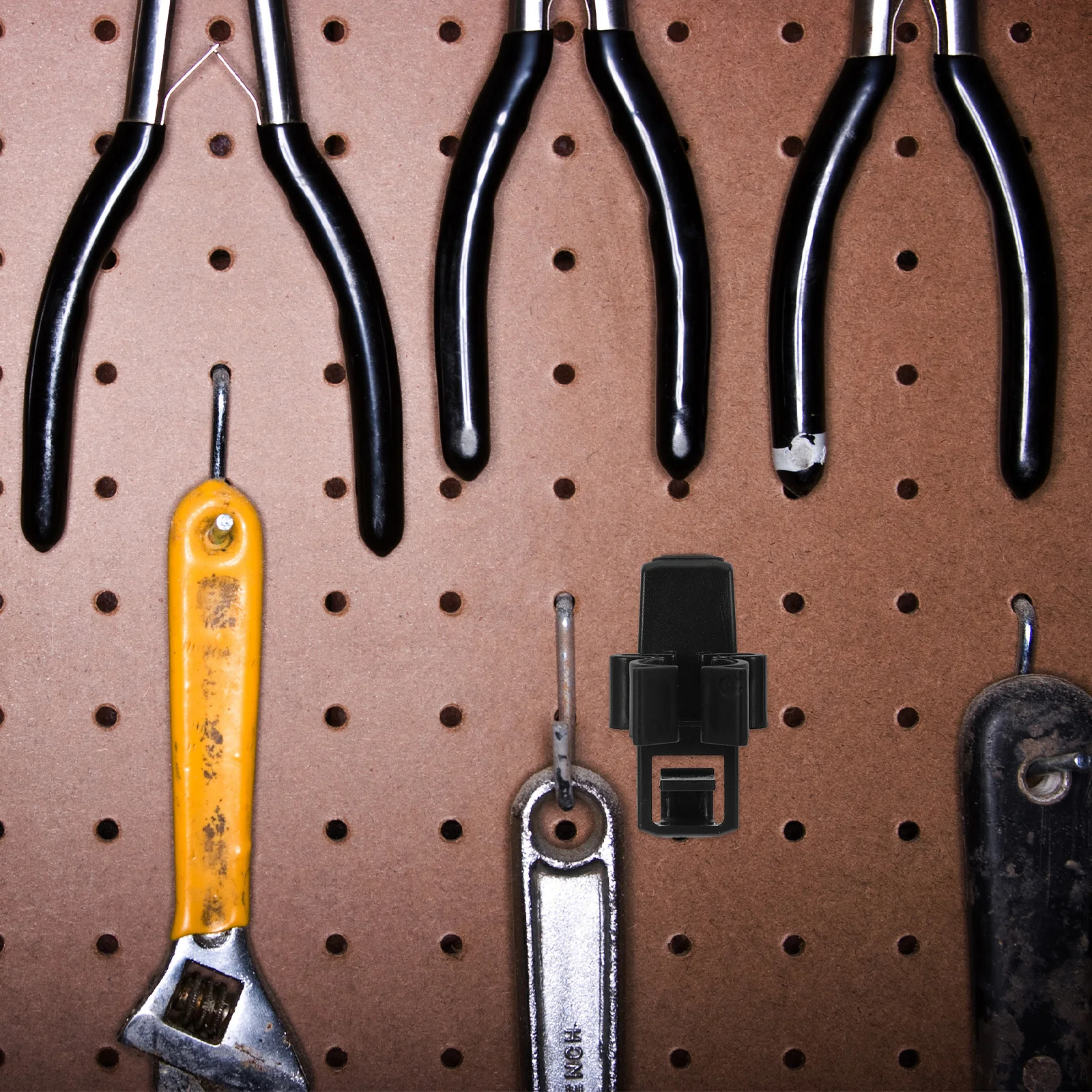 

10Pcs Garage Hole Board Clamp Plastic Pegboard Clips Heavy Duty Tool Holders Organizer for Wall Storage Home Shop Utility Clips