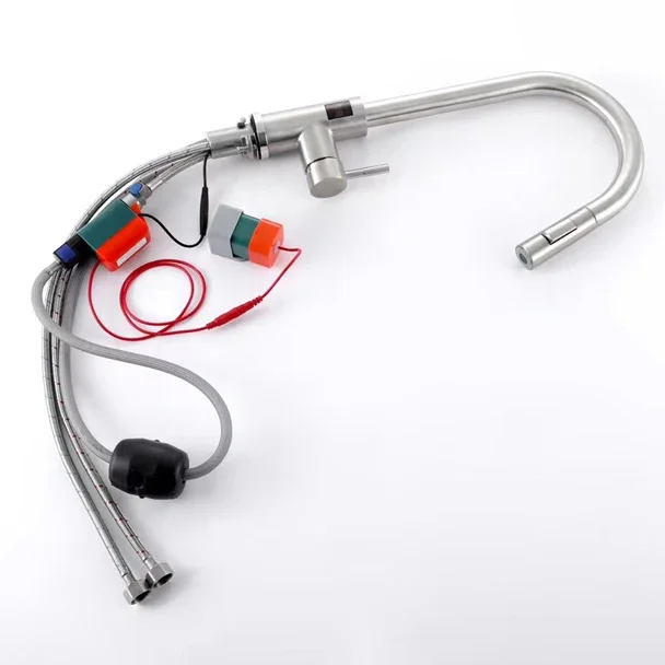 Matte Black Digital Touch Kitchen Faucet Hot Cold Pull Out Kitchen Sink Mixer Tap Smart Sensor Touch Digital Kitchen Faucets