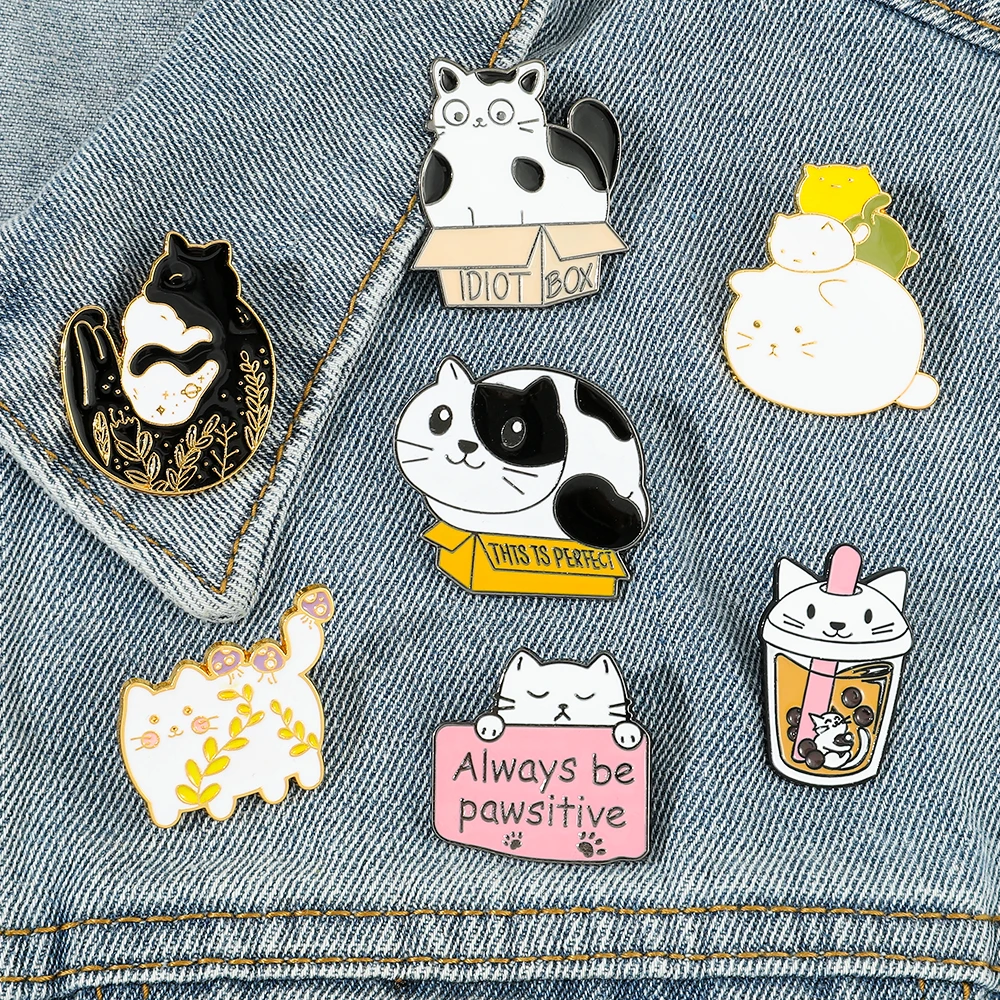 New Cats Club Enamel Pin Catsa Blue Cat Planet Exquisite Brooches Lapel Pin Jeans Shirt Bag Cute Animal Jewelry Gift