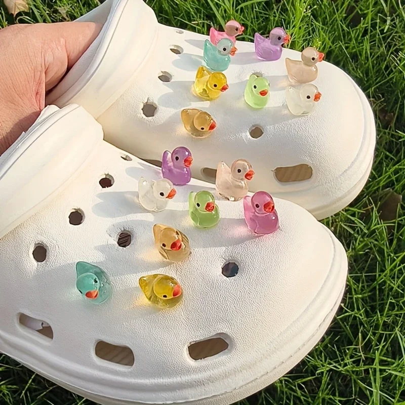 14/16PCS Leuchtende 3D DIY Abnehmbare Schnalle Schuhe Zubehör Ente Schuh Charms Set Nette Weihnachten Enten Erweiterte schuh Dekorationen – Detail 2