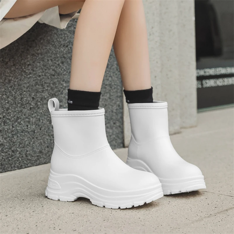 

Women Outdoor Rain Shoes Thick Soles Waterproof Boots Solid Rain Boots Galoshes Ladies Rain Shoes Waterproof Ladies Rain Shoes