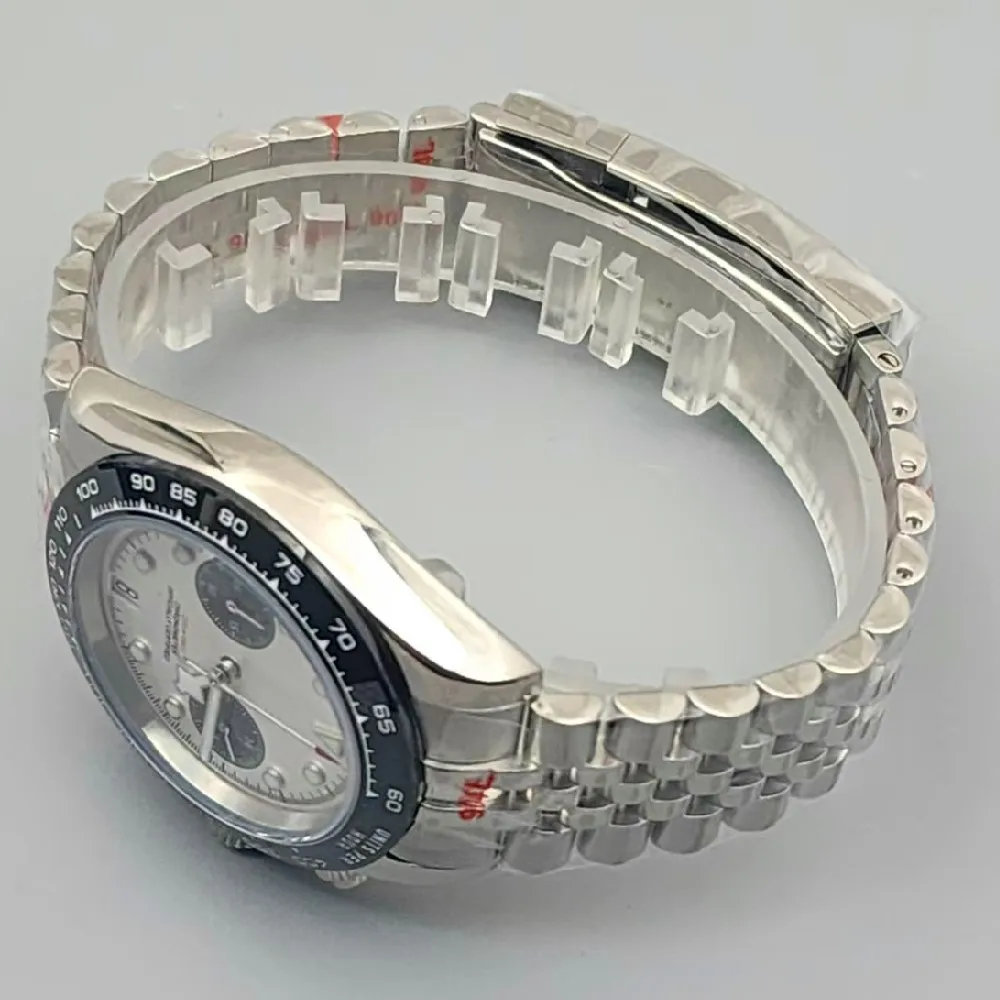 39 ملم ساعة كرونوغراف زجاج الياقوت الفولاذ المقاوم للصدأ تصميم جديد حركة كوارتز يابانية VK64