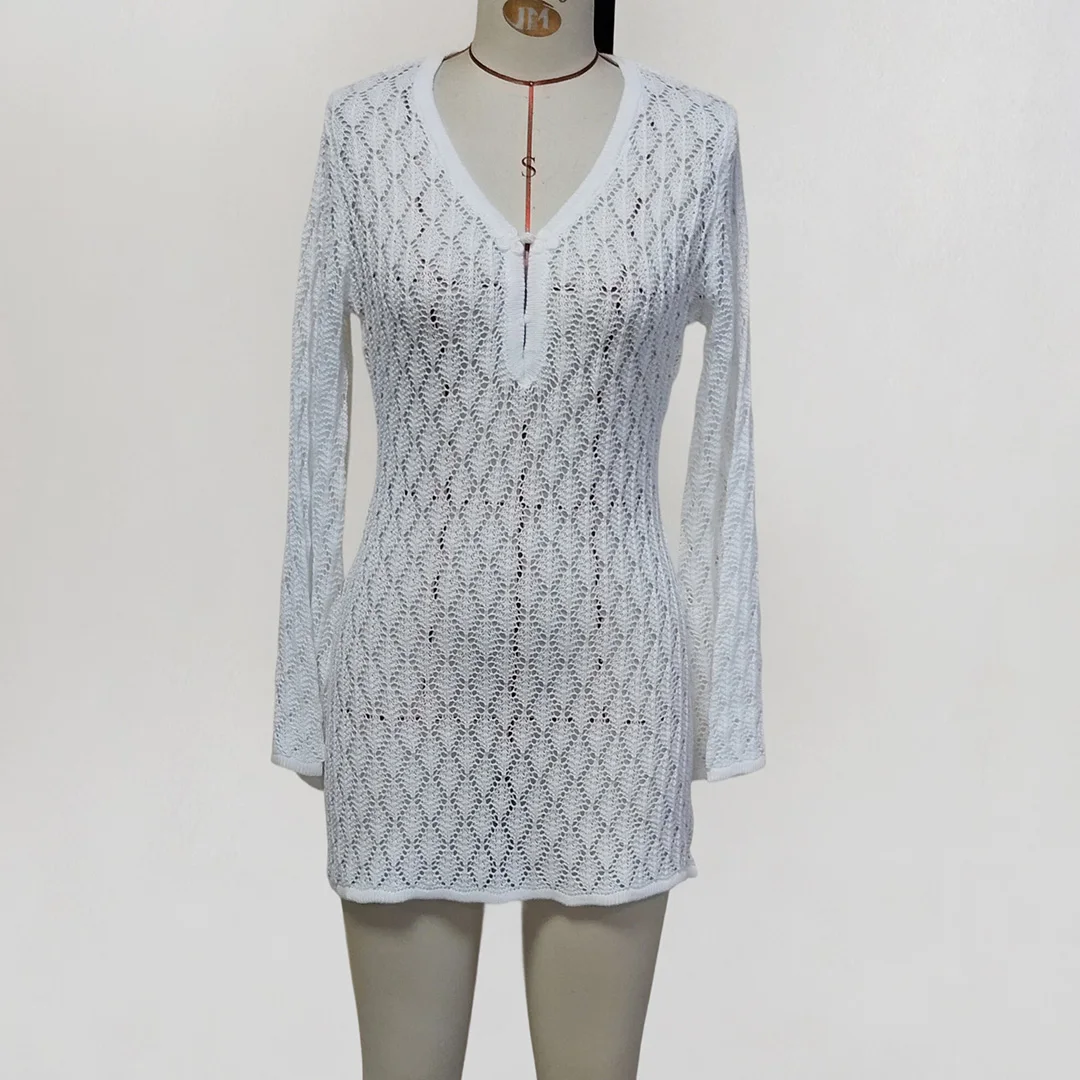 Langärmliges, V-Ausschnitt-Kleid mit Ausschnitten, gehäkelt, gestrickt, Strandkleid, Strandmode, Strandbekleidung, Strand-Cover-up, Damen V7109 – Detail 8